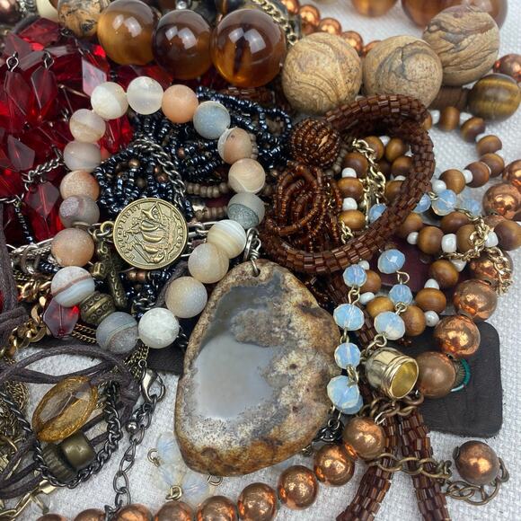 3 lbs Craft Repurpose Jewelry Brown Gold Red Vintage to Now Rhinestone Necklaces - Picture 6 of 10